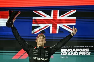 “George Russell’s Singapore GP Victory Marks a New Era for Mercedes in F1”